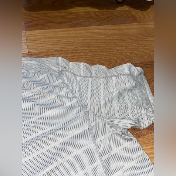 Breathable Sweat-Proof Workout T-Shirt - Picture 8 of 17